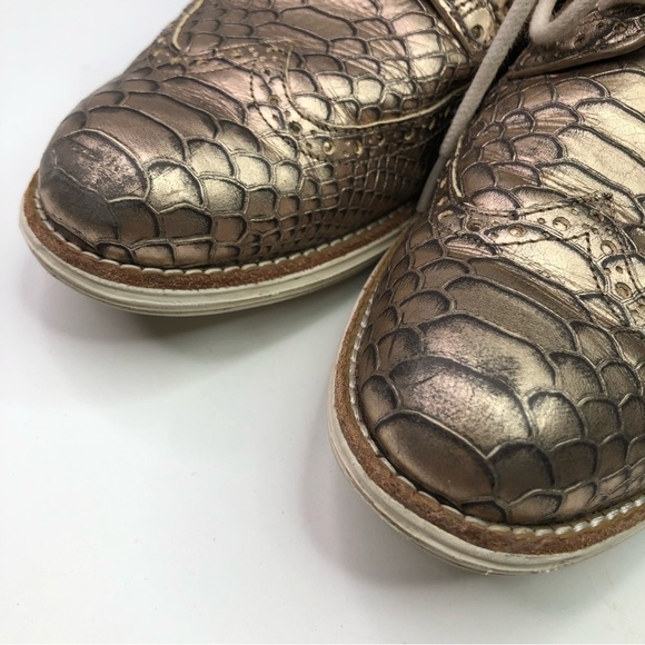 Cole Haan Lunargrand wingtip shoes metallic gold faux crocodile lace up size 7 - Picture 10 of 11